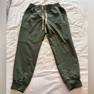 FIGS Uman Relaxed Jogger Scrubs